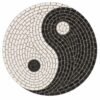 Yin Yang mozaik tablo, siyah ve beyaz taşlarla dairesel Yin Yang sembolü, el yapımı doğal taş